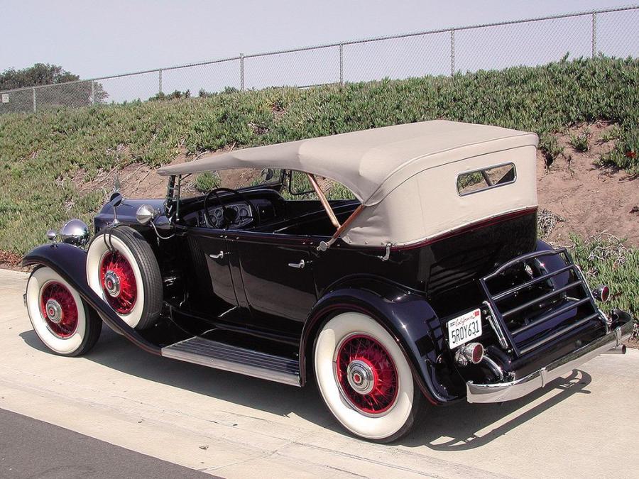  Packard Standard Eight Model 902 Phaeton 1932 года  (фото 2 из 13)